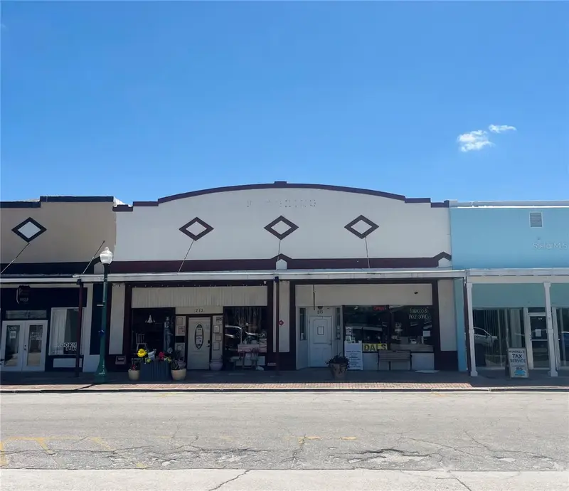 215 W Oak St, FL