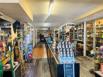 215 Oak Street, FL