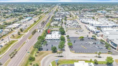 3300 Tamiami Trail, FL