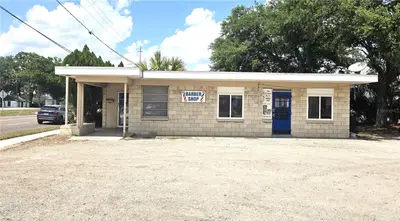 620 Collins Street, FL