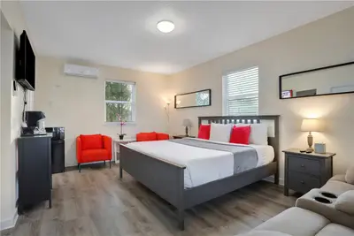 1204 Ocean Shore Boulevard, FL