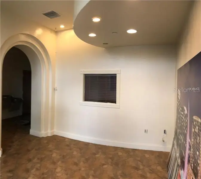 6236 Kingspointe Pkwy #7, FL