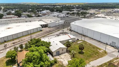 400 Phosphate Boulevard, FL