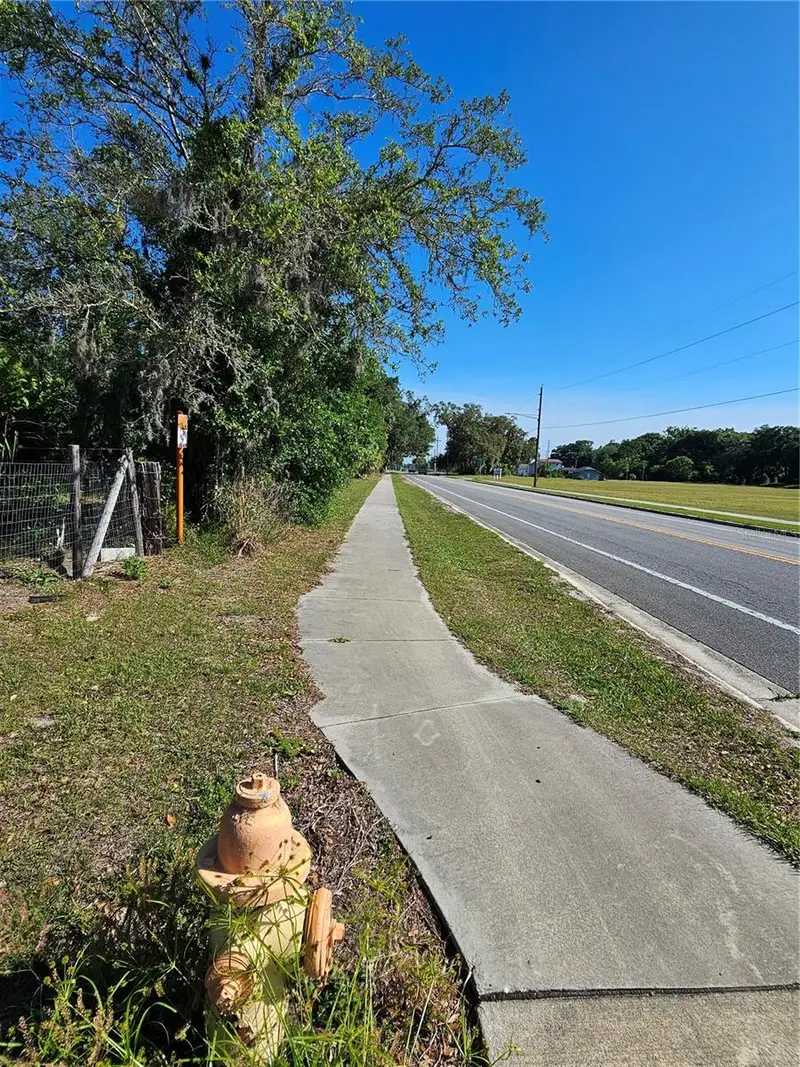 123 W 2nd Ave, FL