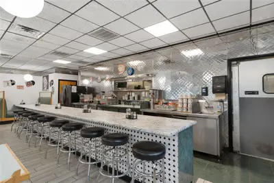 5300 Silver Springs Boulevard, FL