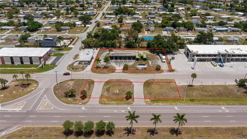 3570 Tamiami Trl, FL