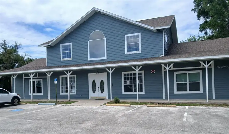 2041 N Donovan Ave #2nd Fl., FL