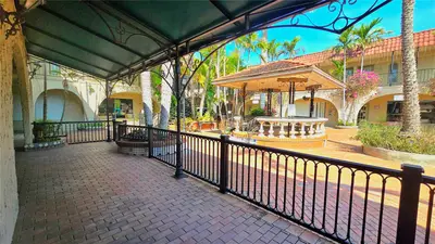 530 Us-41-Byp, FL