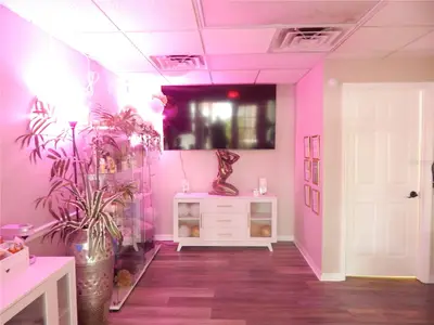 705 Oak Street, FL