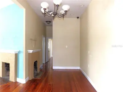 401 Tompkins Street, FL