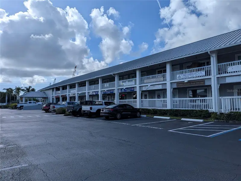 1120 Pinellas Bayway S #211, FL