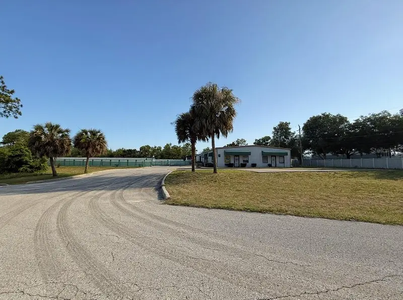 1424 N Gulf Ave, FL