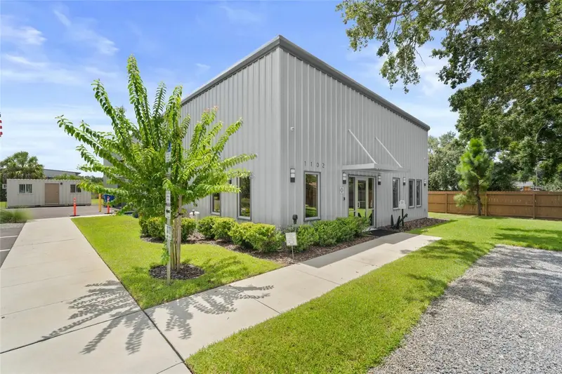 1102 S 82nd St, FL