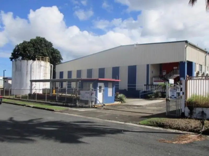 Warehouse Jardines Carolina, Rosendo Vela Acosta St. #6a & 6b, PR