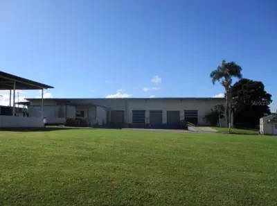 Warehouse Jardines Carolina, Rosendo Vela Acosta St., PR