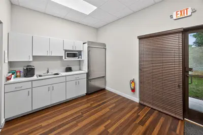 4064 State Road 44, FL