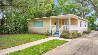 415 Summerlin Avenue, FL