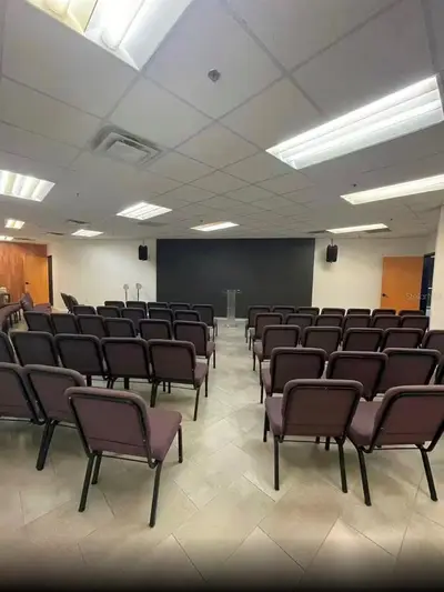 7075 Kingspointe Parkway, FL