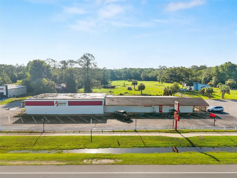 17313 Ne Us Hwy 301, FL