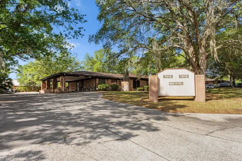 7019 Nw 11th Pl, FL