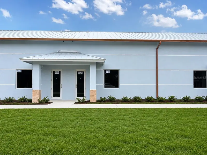 990 Anvil Cir, FL