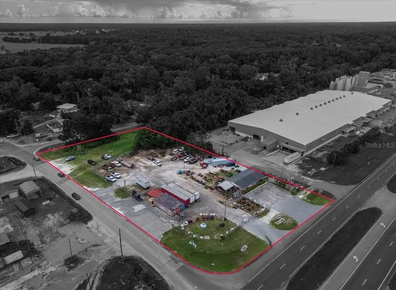 17962 Nw Us Highway 441, FL