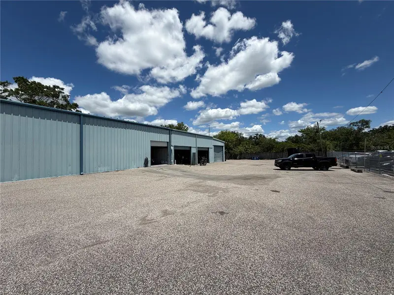 15921 N Florida Ave, FL