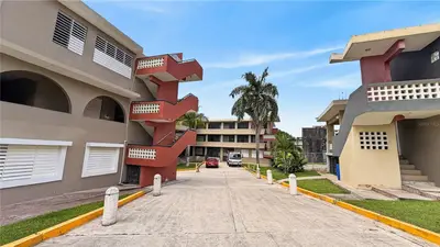 120 Bo Hato Tejas, Calle Pajaros, PR