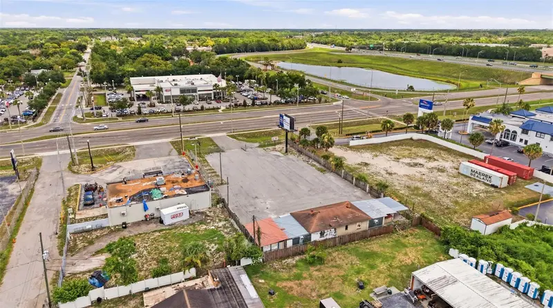 8710 E Colonial Dr, FL