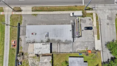 884 Michigan Street, FL