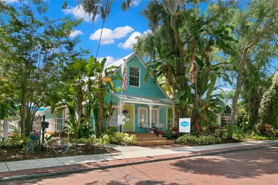 135 4th Avenue, FL
