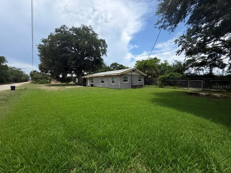 3316 W 5th St, FL