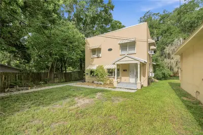 818 9th Avenue, FL