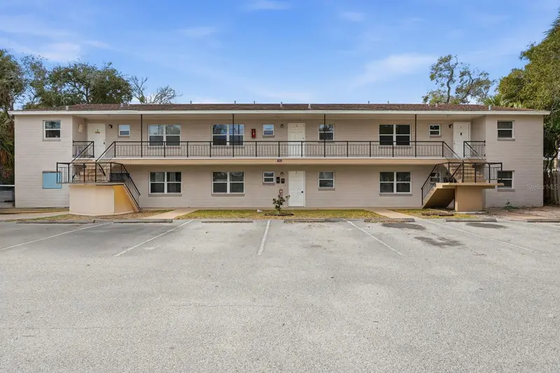 805 Louisville St, FL