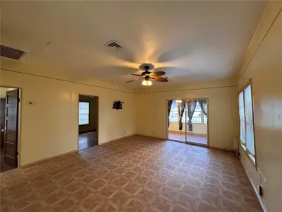 1025 Main Street, FL