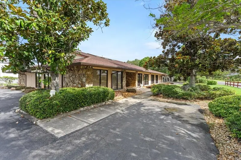 9009 Park Blvd #Suite B, FL