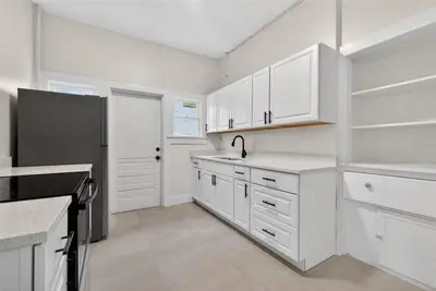 633 7th Avenue, FL