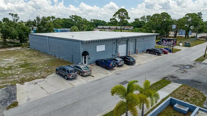 2169 10th St, FL