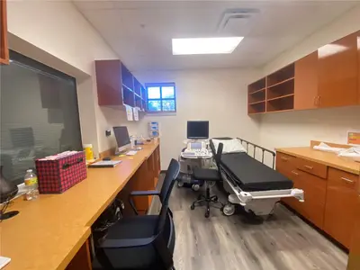 566 Ocoee Commerce Parkway, FL