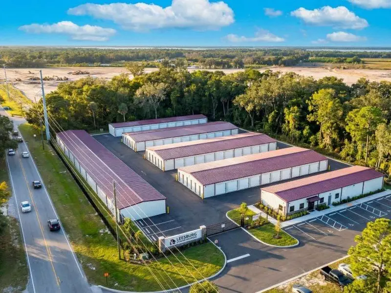 9915 County Road 44, FL