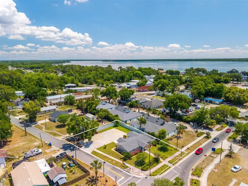 322 N Disston Ave, FL