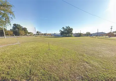 1860 6th Street, FL