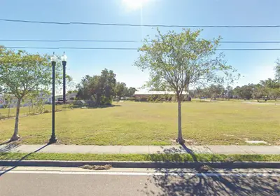 1860 6th Street, FL