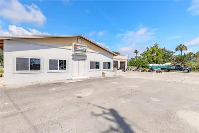 600 Dixie Freeway, FL