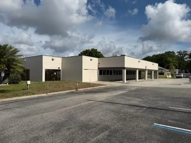 576 N Semoran Blvd, FL