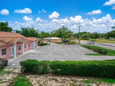 401 Interlake Boulevard, FL