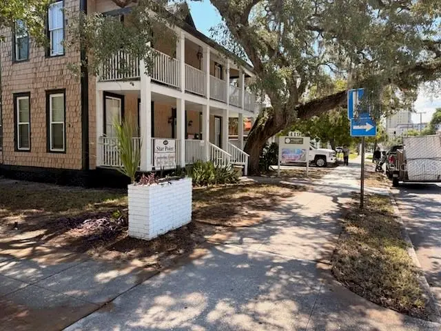 419 W Platt St, FL