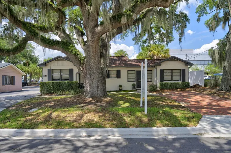 229 Pasadena Pl, FL