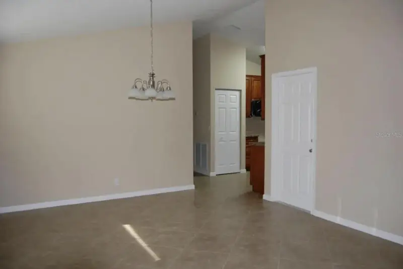 412 Southridge Rd, FL