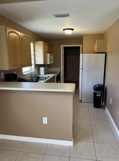 2211 3rd Street, FL